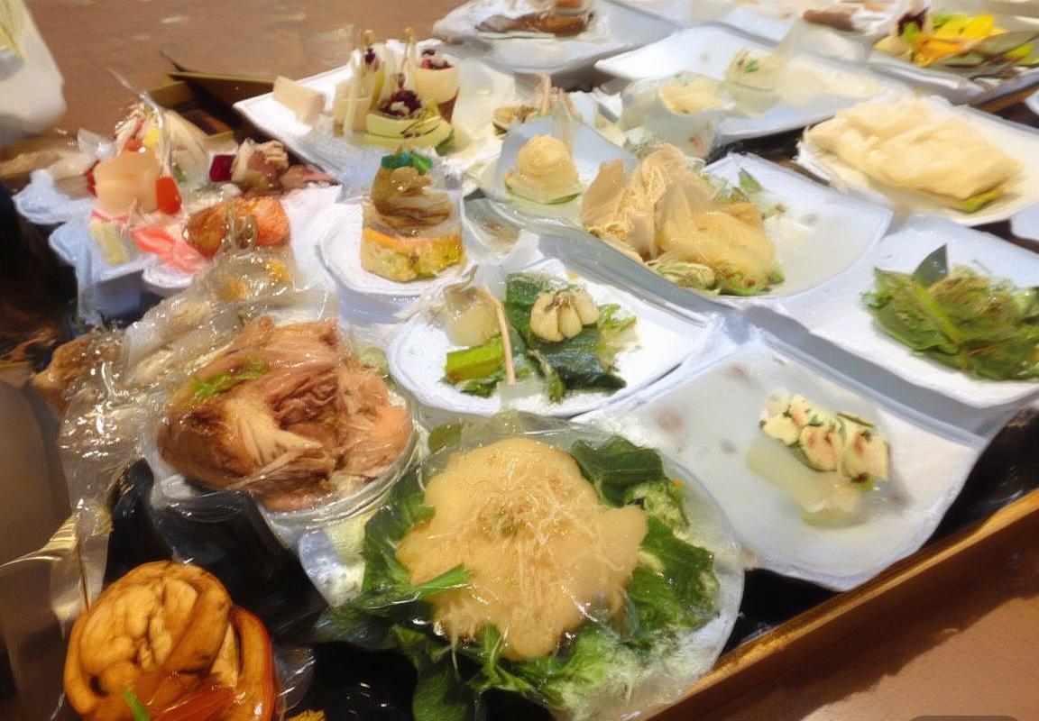 广州恒大与鲁能经典对决：历史交锋、经典瞬间与足球发展脉络